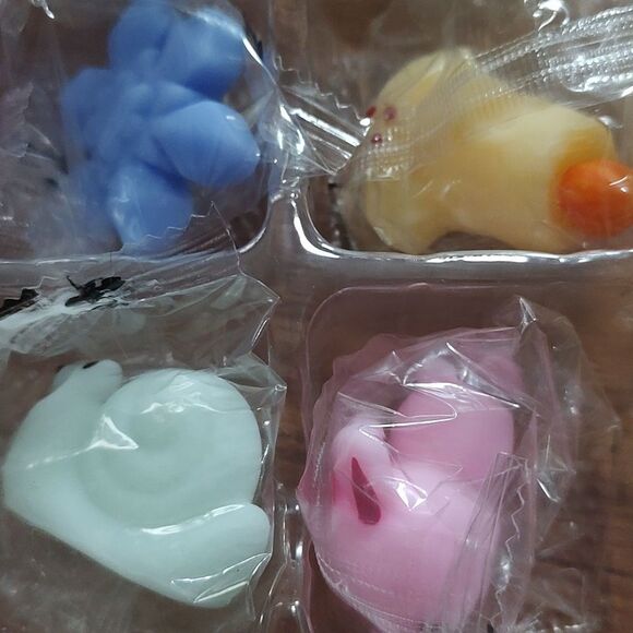 Advent Calendar  Christmas 24 mochi squishables to open New in sealed packages - Picture 10 of 11